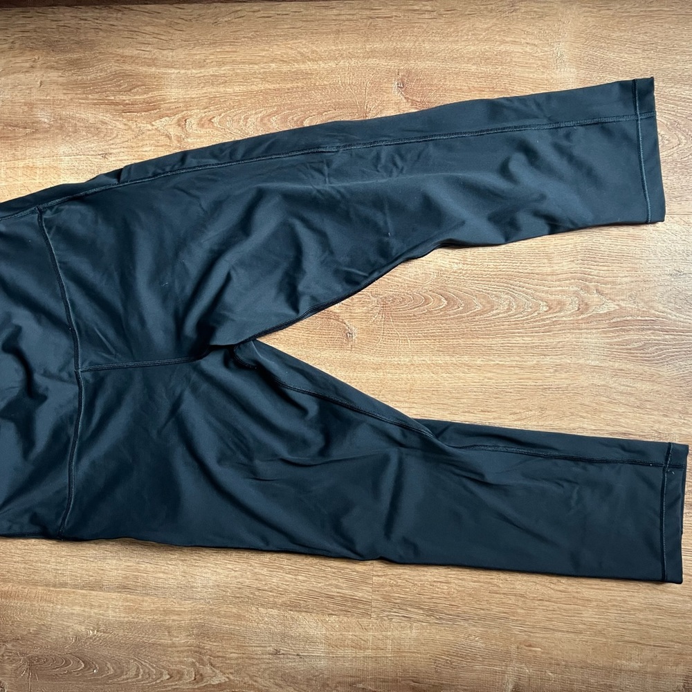 Athleta salutation stash size l